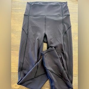 Black lululemon In Movement leggings